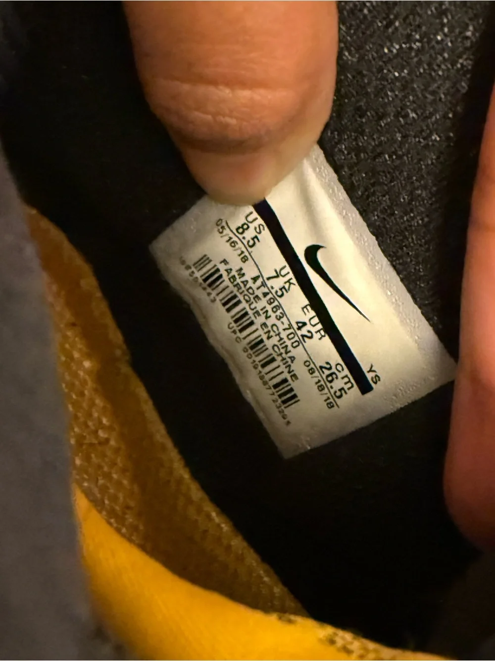 Nike Men’s High-Top Sneakers in Yellow and Black